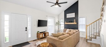 Stunning 5 Bed 2.5 Bath in the Heart of Clarksville