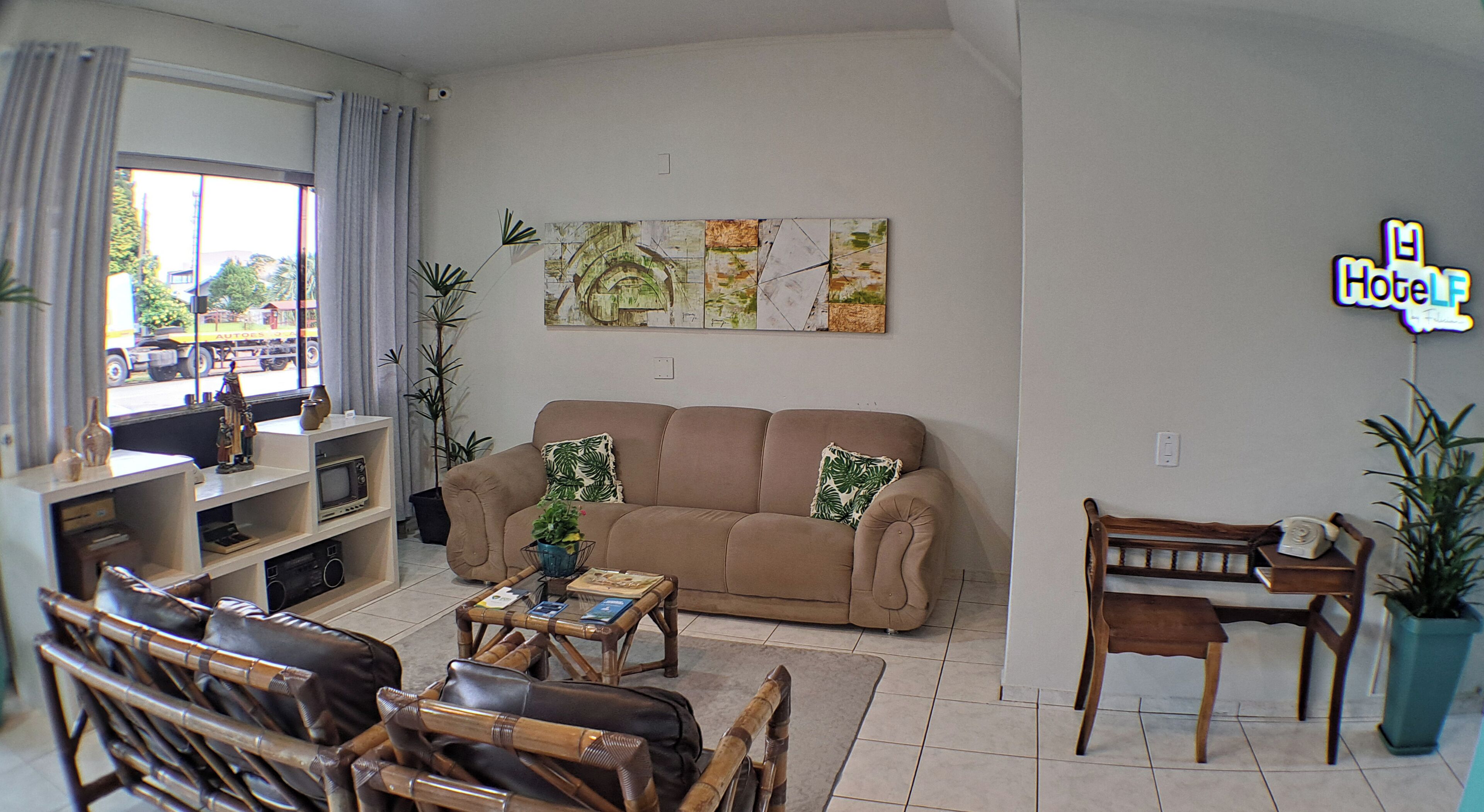 ロビー応接スペース