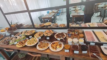 Colazione a buffet inclusa, servita tutte le mattine