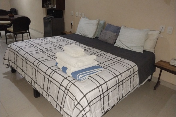 1 bedroom, in-room safe, iron/ironing board, free WiFi