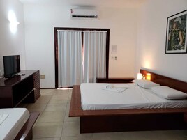 Premium Room | Free WiFi, bed sheets