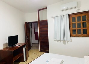 Kamar Standar | Wi-Fi gratis dan seprai linen