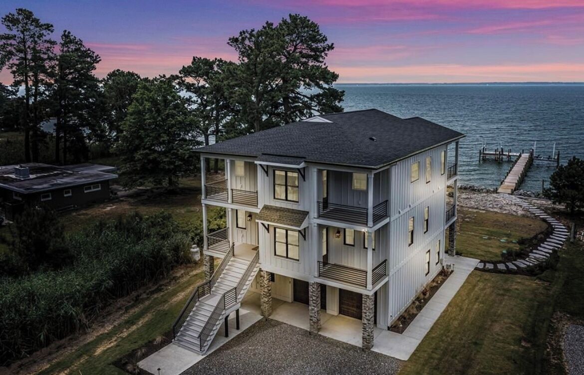 Gorgeous River Luxury Waterfront Home ~ Dock, Steller Open Water & Sunset Views