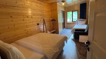 Ropa de cama de alta calidad y escritorio