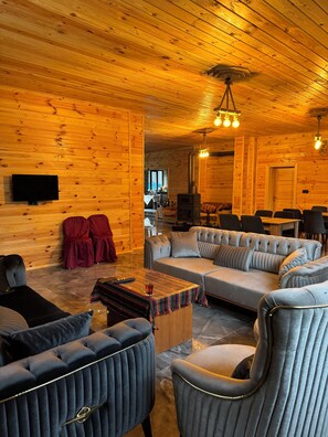 ロビーラウンジ