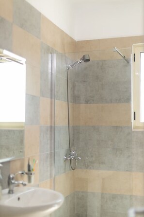 Hair dryer - Central Seaview Apartment (Vlorë)