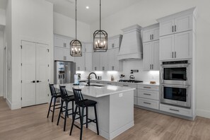 House, Multiple Beds (Casa Mar) | Private kitchen