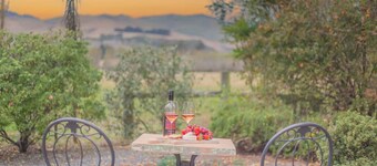 City Break Cottage for couples 27 mins CHC Airport