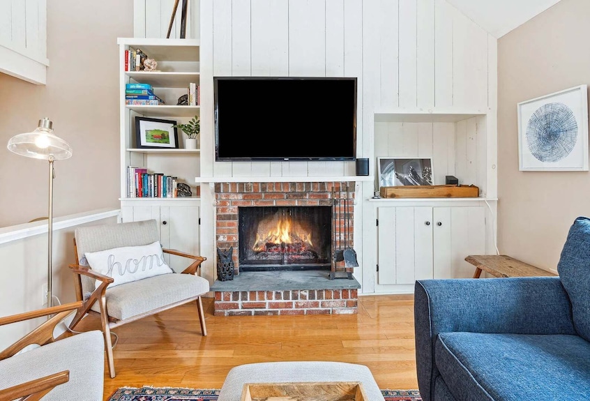 Club Access, Pool & Golf, Updated W/ Fireplace - Woodstock, VT