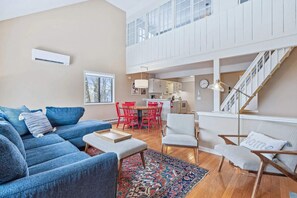 TV, fireplace, offices