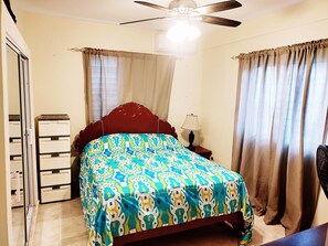 3 dormitorios, wifi gratis, ropa de cama