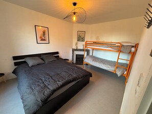 4 habitaciones, wifi y ropa de cama 