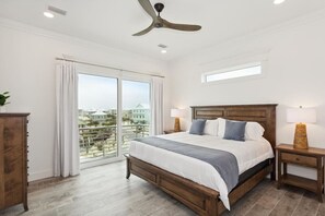 5 bedrooms, free WiFi, bed sheets