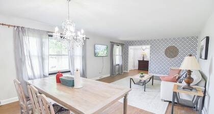 Cozy 2BR 2BA 5 min to lake 20 min to downtown CLT