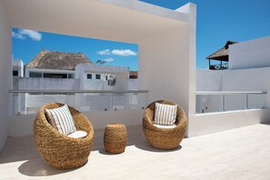 Property grounds - 3 Bdr & 3 Story Modern Home with Ocean View

 (Cozumel)