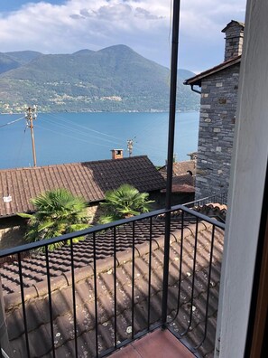 Property grounds - Come Relax and Enjoy the Breathtaking Views  (Brissago)