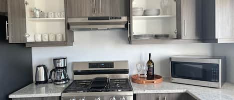 Microwave, oven, stovetop, dishwasher