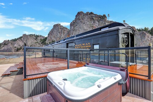 Great location for fly-fishing and train car enthusiasts!  