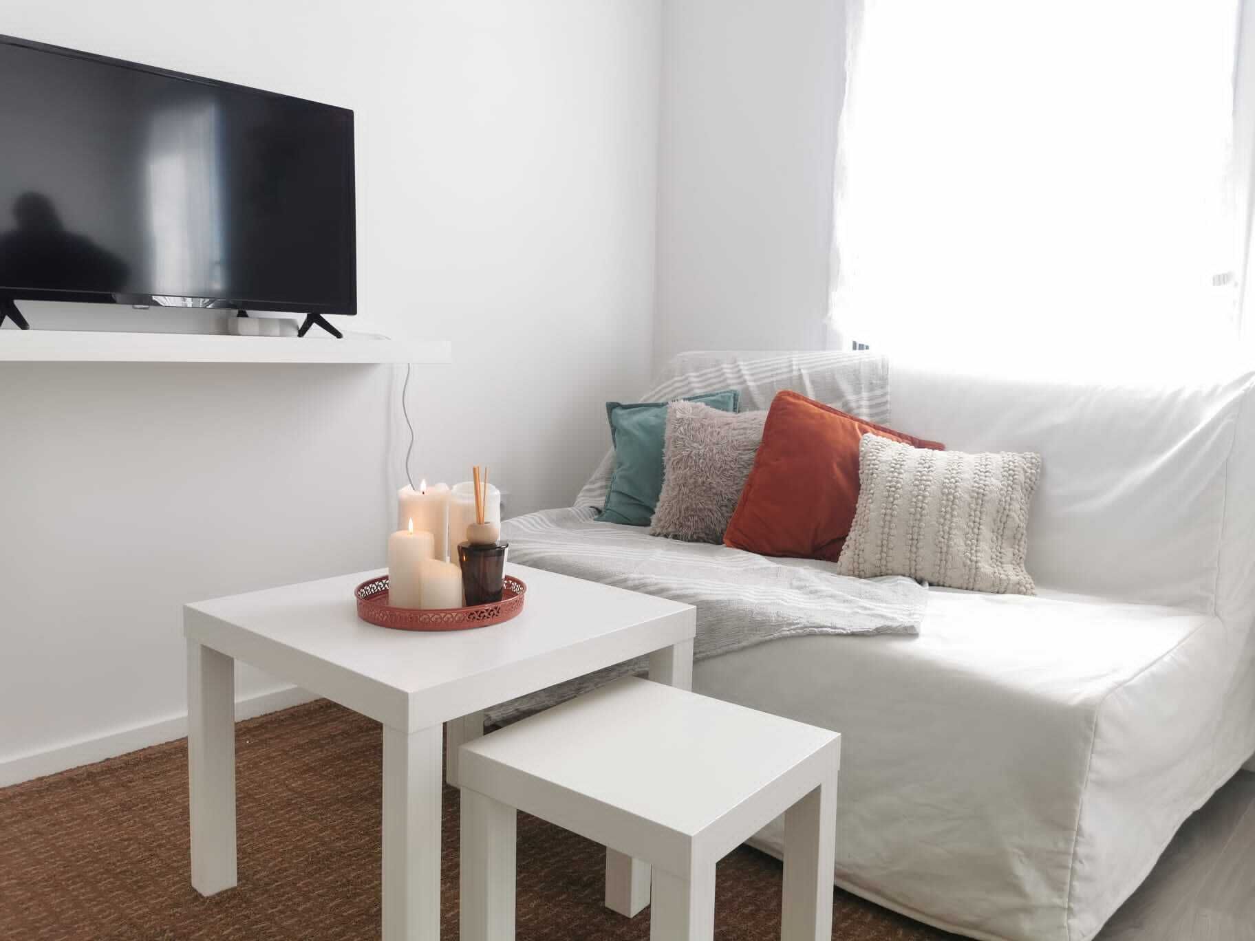 1 slaapkamer, een strijkplank/strijkijzer, gratis wifi, beddengoed