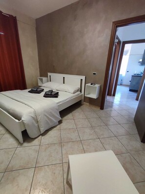1 bedroom, WiFi, bed sheets