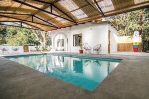 Utomhuspool
