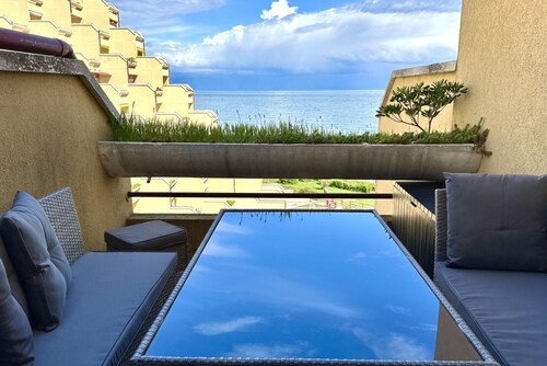 SE078- Senigallia, new sea front studio at the ''Pyramids''