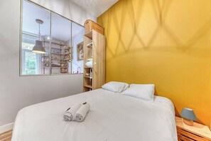 1 bedroom, WiFi, bed sheets - Le Garden City - Bel appartement avec jardin privé (Villeurbanne)