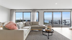 TV - Casa La Pose San Remo gateway to Phillip Island (San Remo)