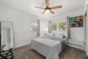 4 bedrooms, desk, iron/ironing board, travel cot