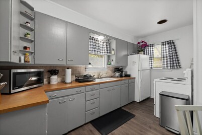 Big Green Charming Retreat