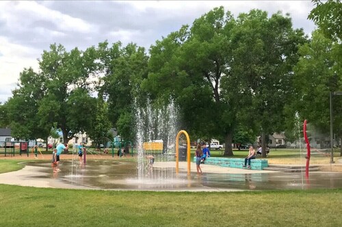 Bo`s Heart of Central Billings Green Retreat w/ Hot Tub | near park | Game Room | Office