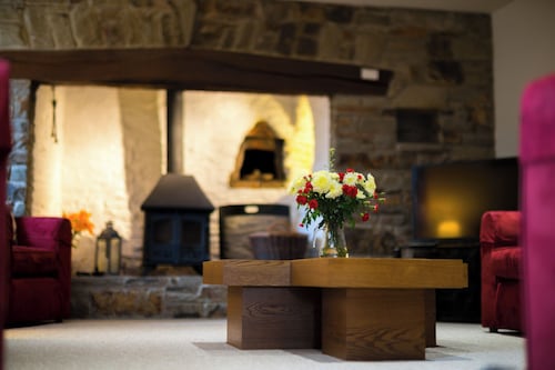 Farmhouse Rural retreat coastal access in North Devon @The Home Away South