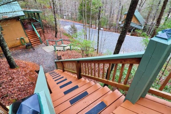 Property grounds - ❤ Alpine Mountain ❤ Sweetheart Cabin w/Jacuzzi❤ #8

 (Helen)