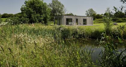 Nunney Lodge, a rural retreat on the outskirts of Frome, near Longleat Safari Park and Bath!