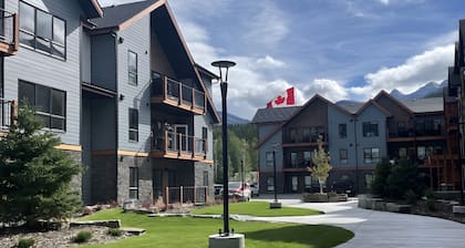 The view-Fabulous Retreat style suite in the mountains- Brand new-Pool -Canmore