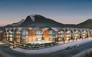 Exterior - The view-Fabulous Retreat style suite in the mountains- Brand new-Pool -Canmore (Dead Man's Flats)
