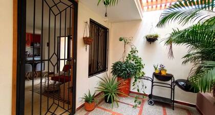 ¡Cozy NY industrial style apartment + nice view to Mallorquin Swamp!