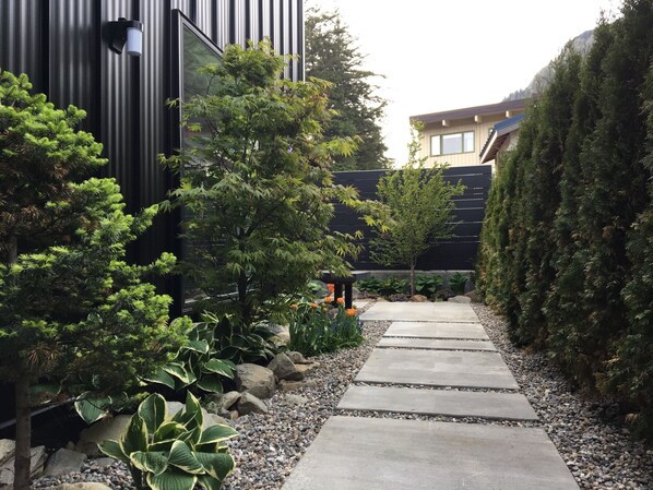 Property grounds - Chalet Suite in Downtown Juneau (Juneau)