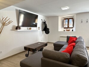 Smart-tv en een open haard