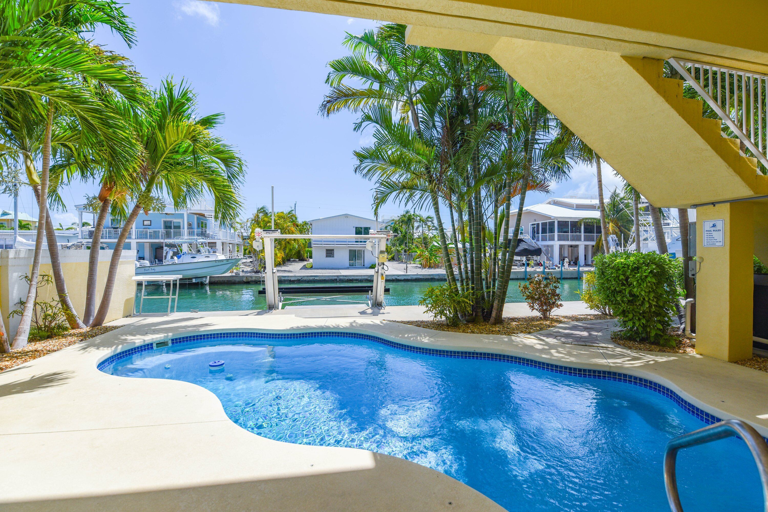 2bed/2bath Summerland Key Canal front perfection with pool