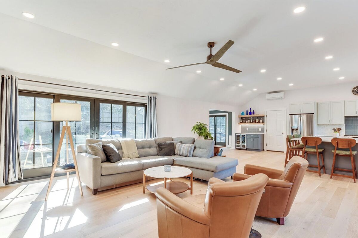 Exquisite New Renovation in Orleans: 063-O