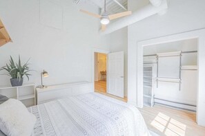 2 bedrooms, Internet, bed sheets