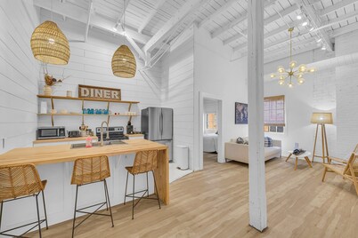 New Listing! The Dawg Walk Downtown