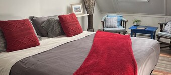 New Cozy, a one-bedroom apartment with its own entrance, and loft bedroom..