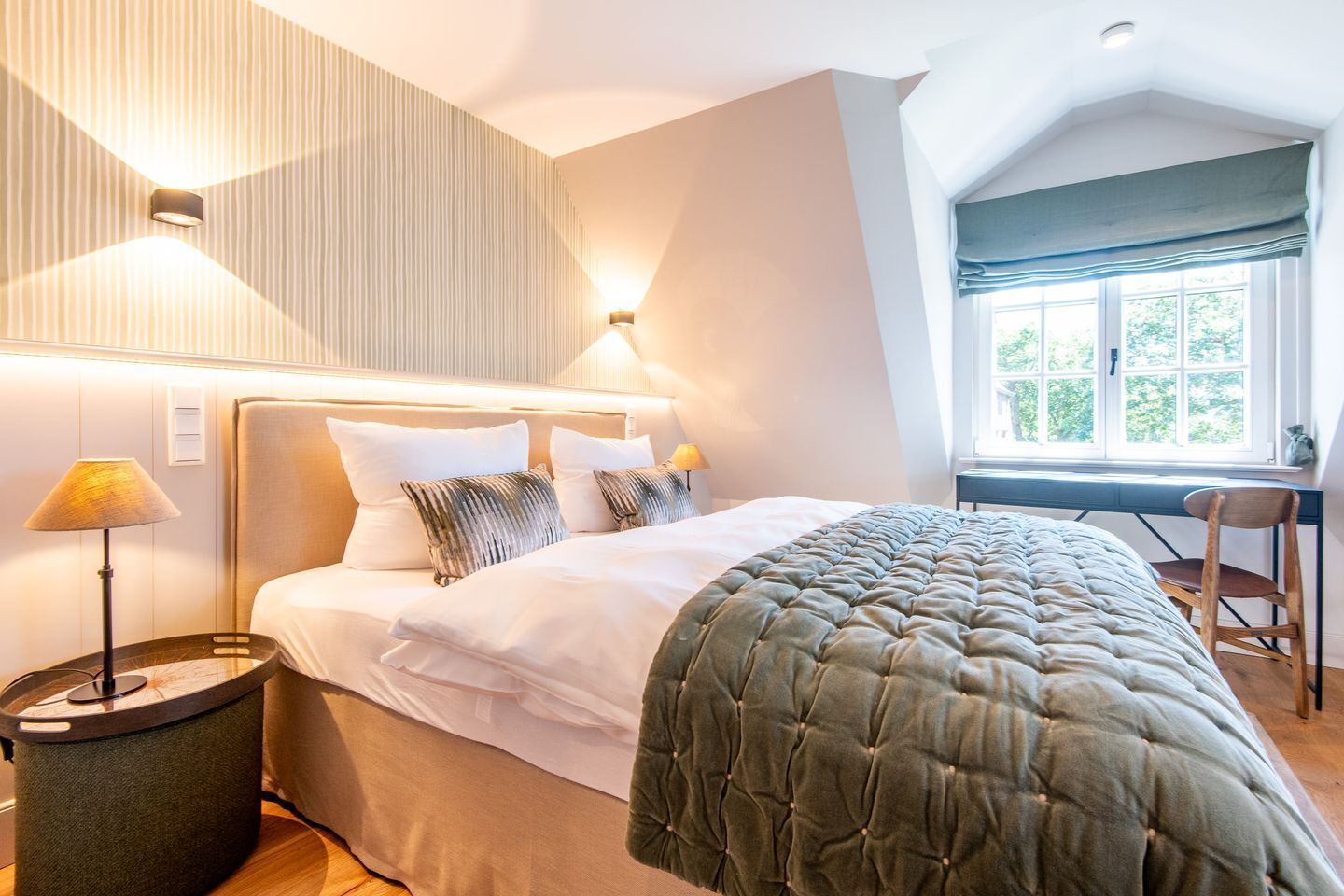 3 camere, una scrivania, ferro/asse da stiro, Wi-Fi