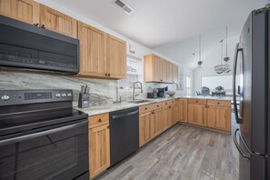 Fridge, microwave, stovetop, dishwasher - 5270- Sound Harbour, Soundfront | Colington Harbour | Kill Devil Hills | Sleeps 6 (Kill Devil Hills)