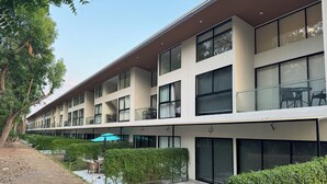 Exterior - Modern Family - sized  2 bedroom 2 bath condo just  10 min walk to the beach (Puntarenas Province)