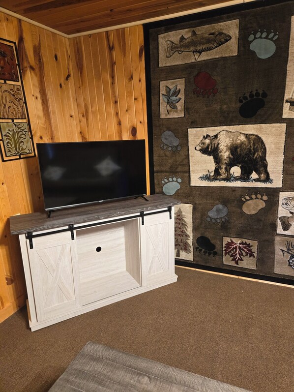 Interior - Lake front suite on very desirable lake in Gwinn, Mi. Year round activities. (Gwinn)