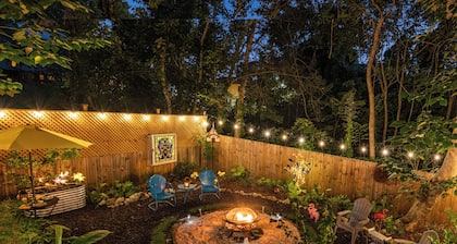 Creole Cottage | 2/1 | Pet Friendly w/ Fee, Walk to Downtown, Grill, Washer/Dryer