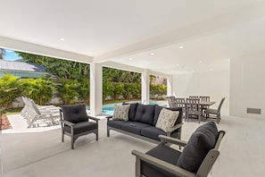 Onyx House at The Gemma | Terrace/patio